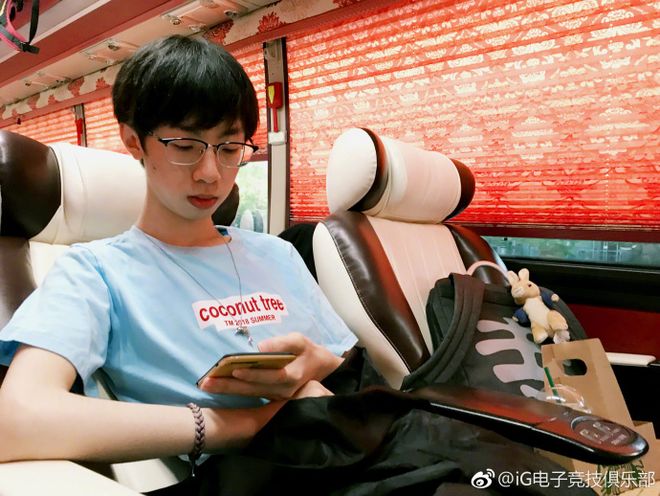 IG翻盘DK，369成为全场焦点小组赛2:0（釜山）