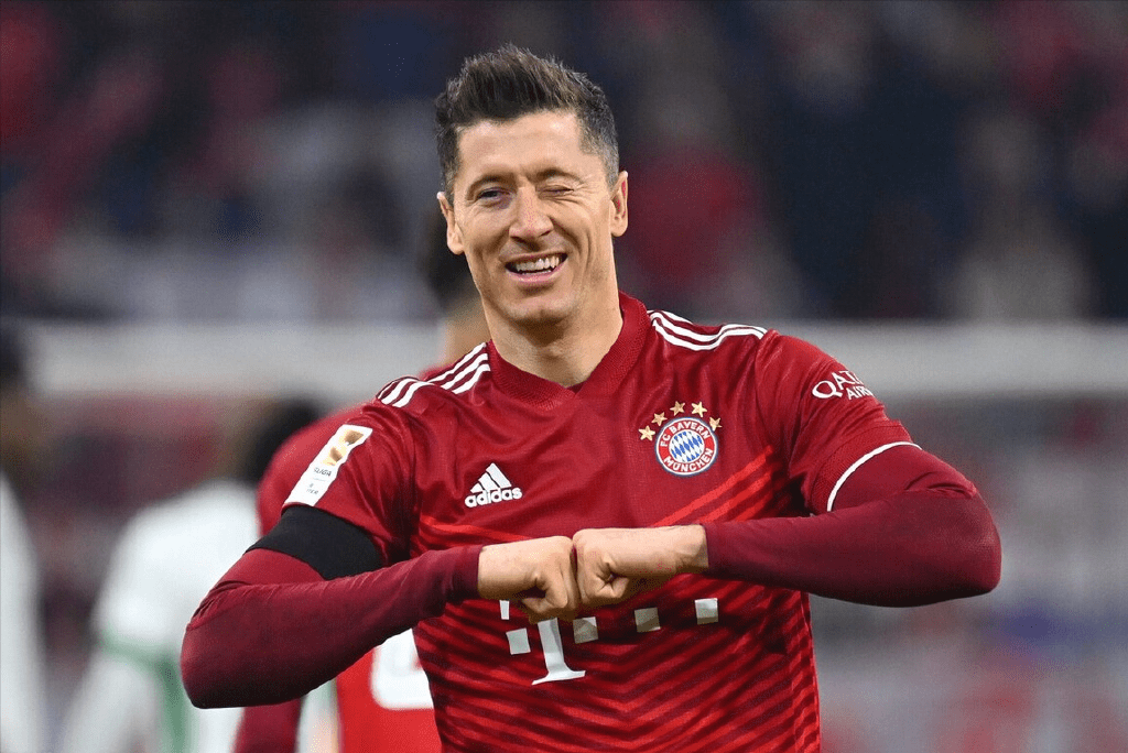 巴拉圭前锋斩获西甲金靴称号