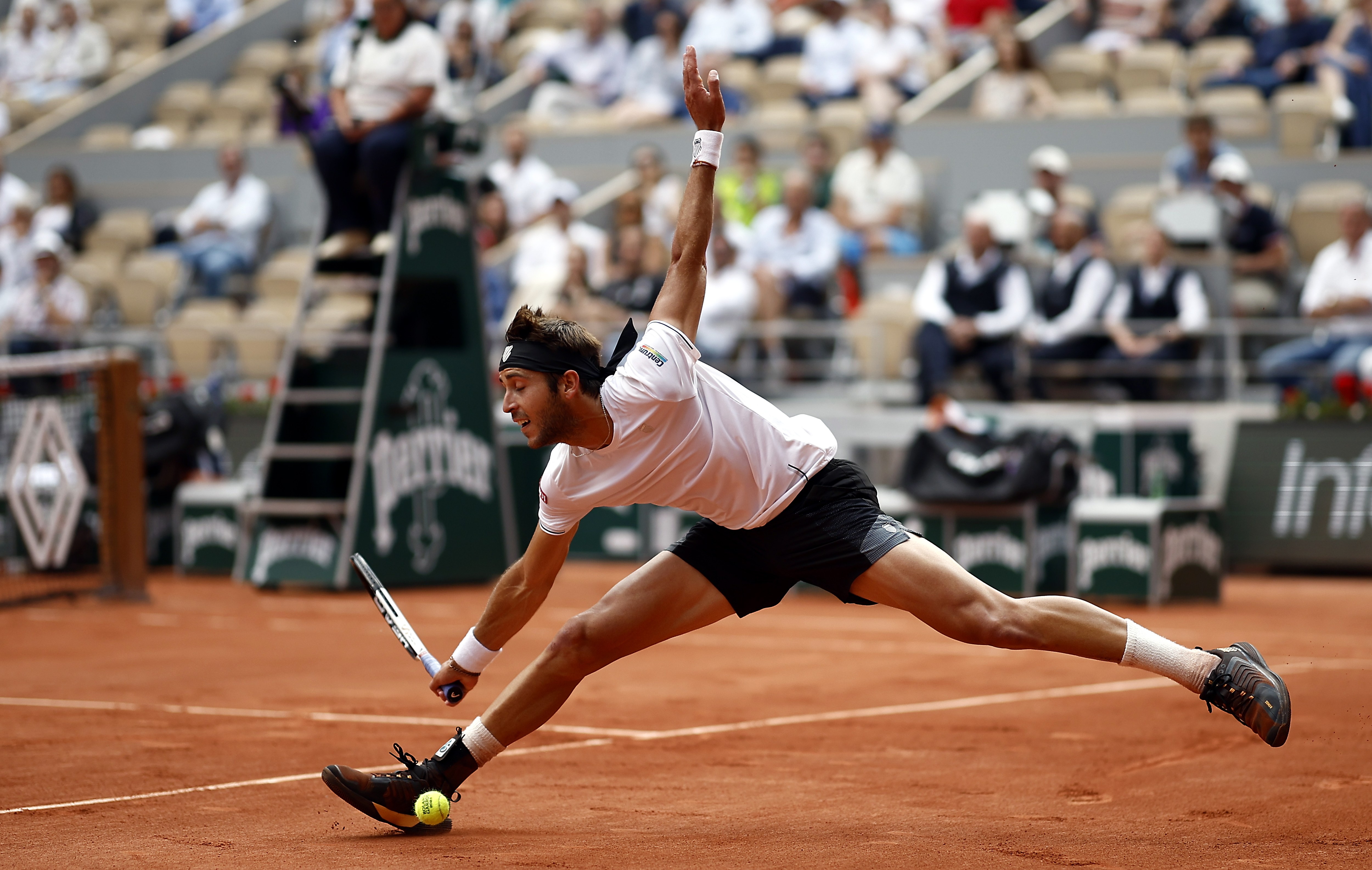 拉沃尔杯力克法网，兹维列夫点燃赛场