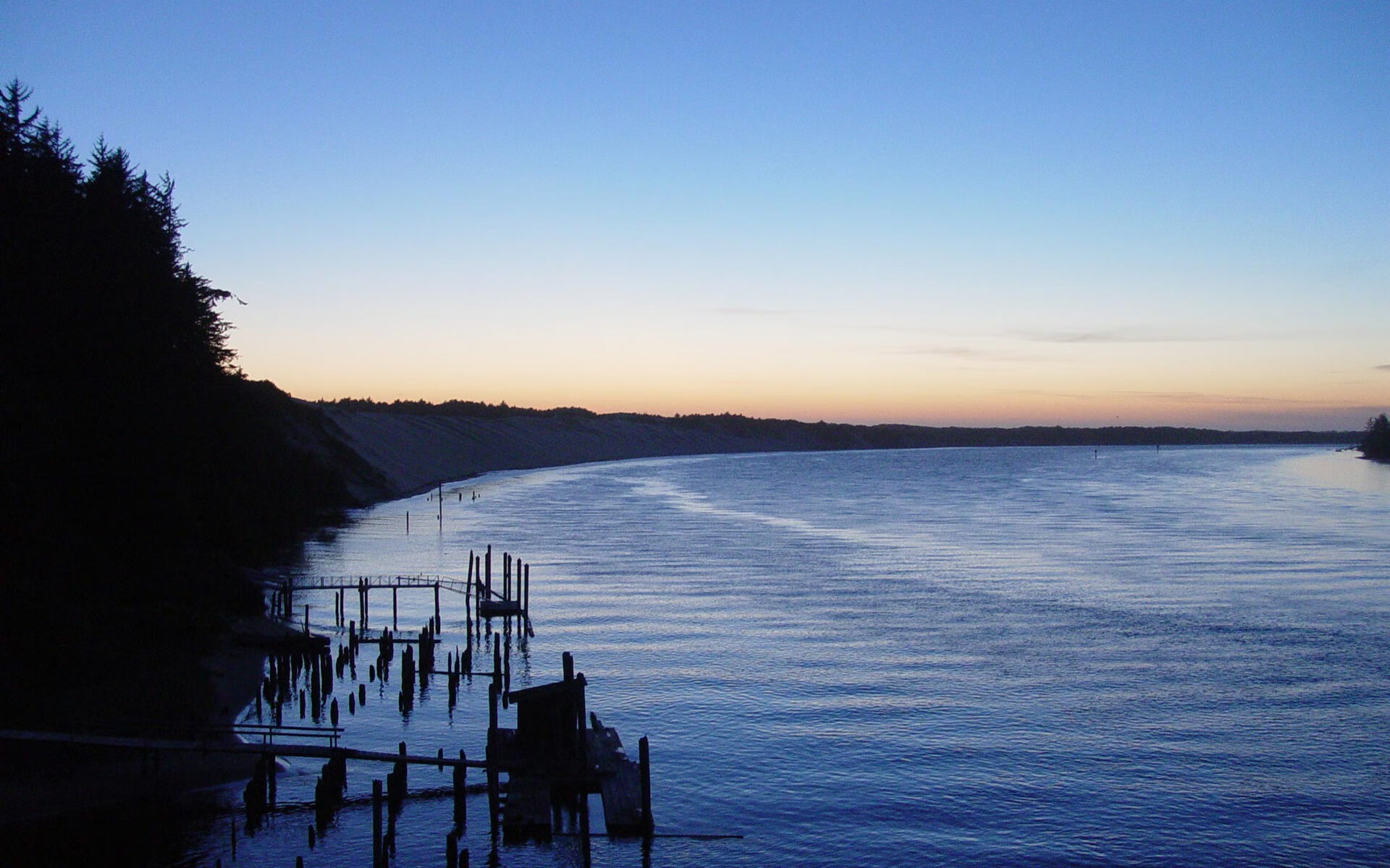 西甲国家德比焦点战，厄瓜多尔新星闪耀，毕尔巴鄂雄狮折戟伯纳乌