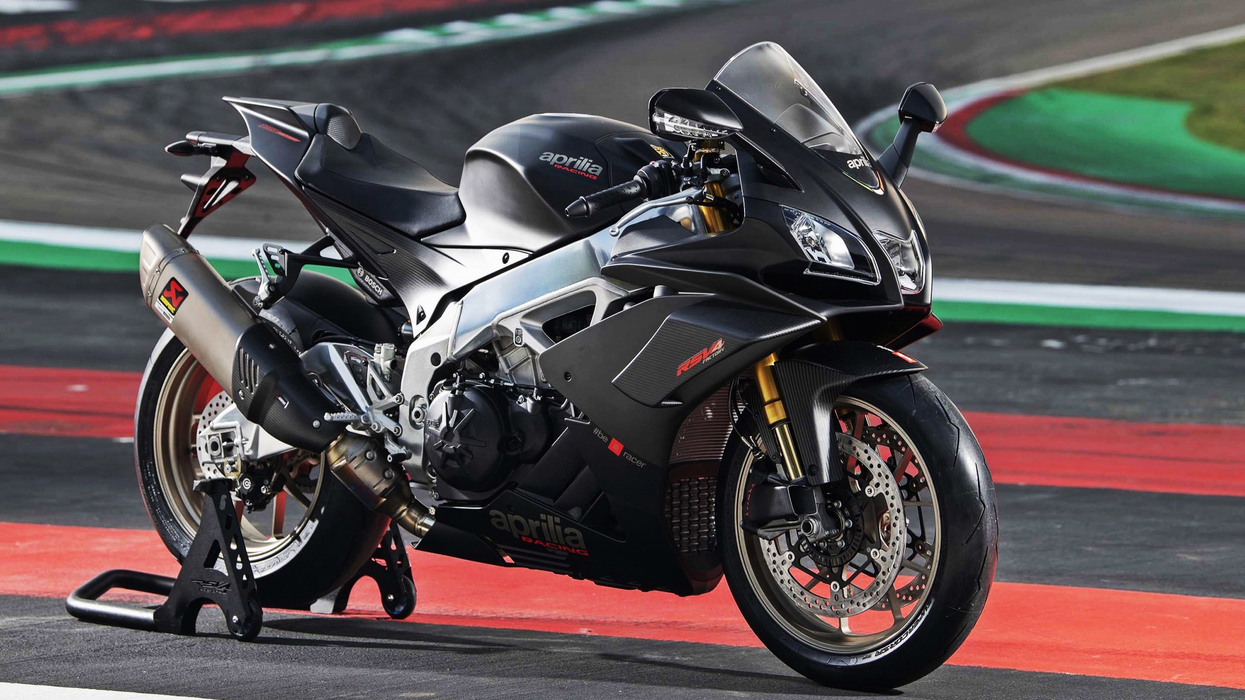 跨界逆转夜,NBA季后赛战火中的秘鲁足球奇迹